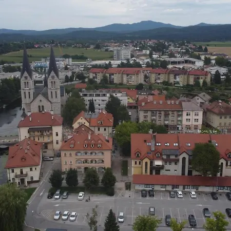 Gottscheelux アパート